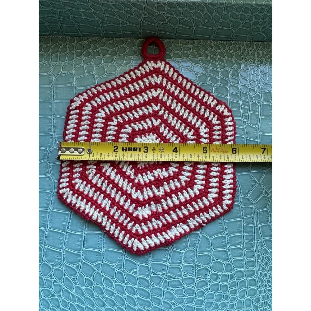 Vtg Pair of Crocheted Red White Hot Pads Trivets 7.5